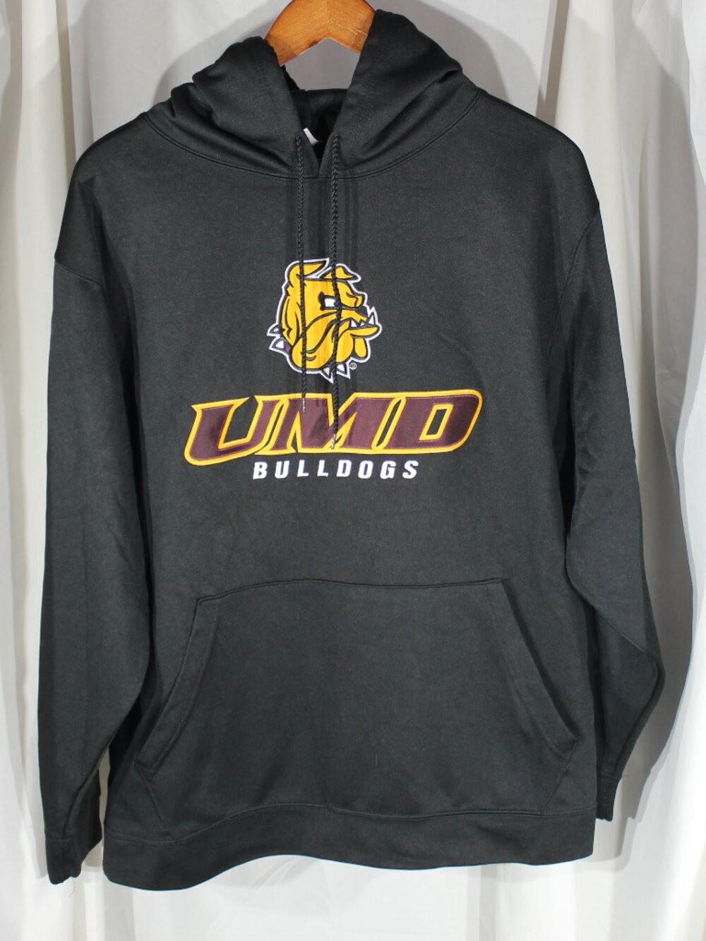 Dodger University of Minnesota Duluth Bulldogs Pullover Hoodie - Size M